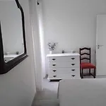 Location D'une Maison Traditionnel Dans Un Village Nyaraló *