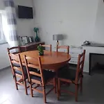 Location D'une Maison Traditionnel Dans Un Village Nyaraló *