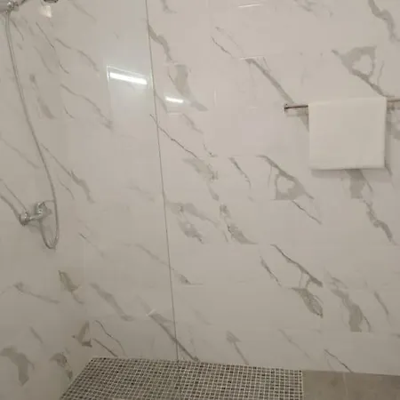 Location D'une Maison Traditionnel Dans Un Village *