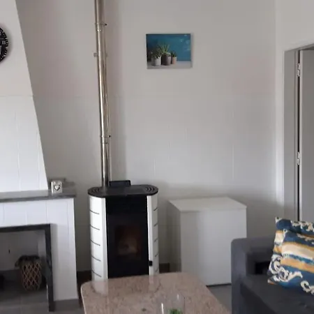 Location D'une Maison Traditionnel Dans Un Village Bouceiros