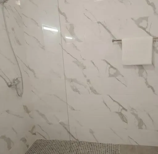 Location D'une Maison Traditionnel Dans Un Village *